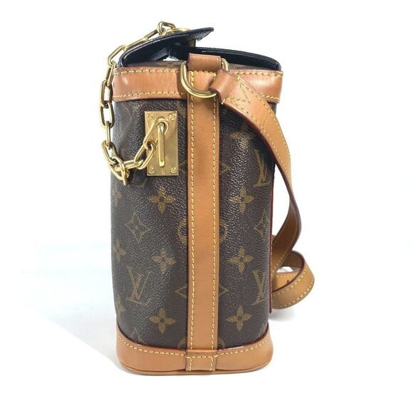 LOUIS VUITTON Brown Monogram Leather Shoulder Bag - Picture 4 of 16